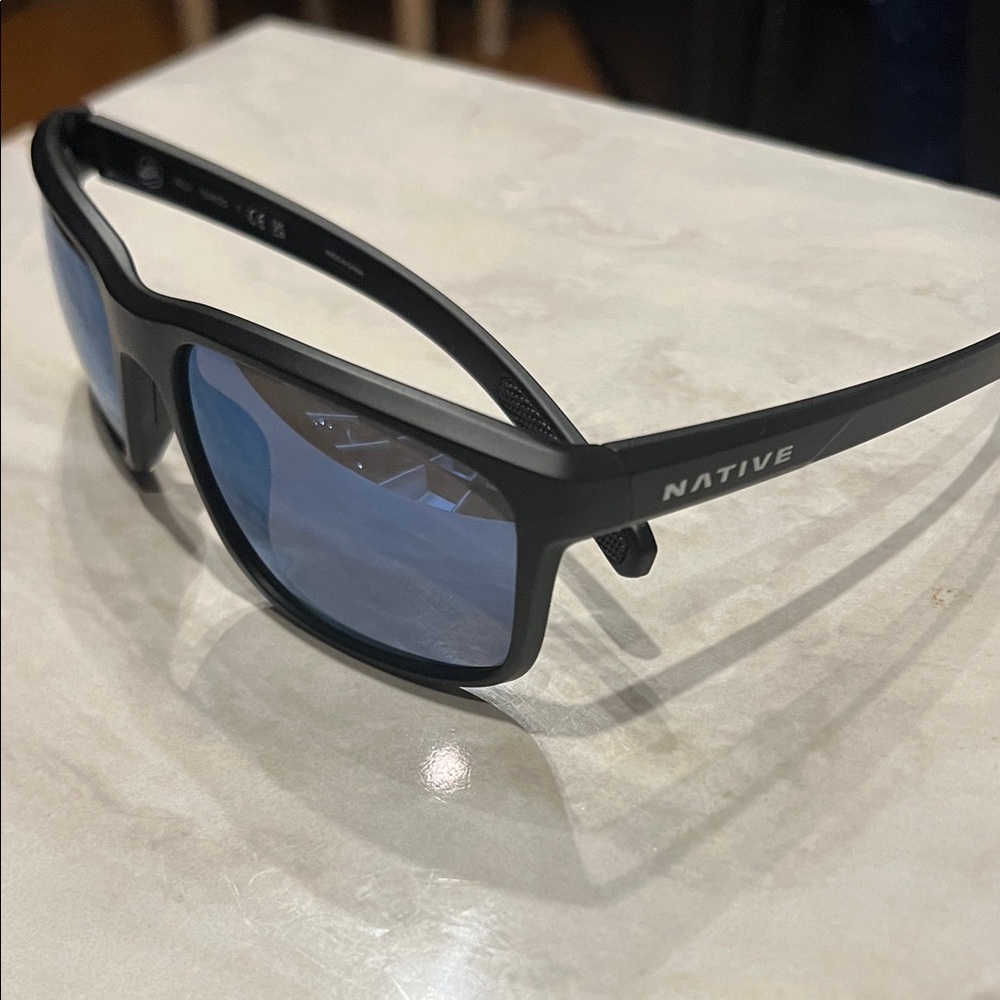 Polarized Native Black Sunglasses with Blue Lenses - Picture 2 of 3